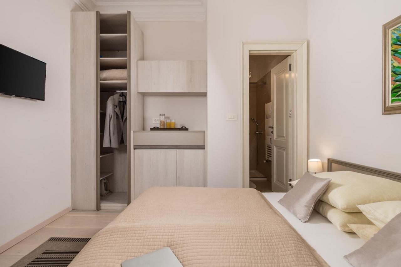 Villa Sokol Apartments Opatija Center Eksteriør bilde